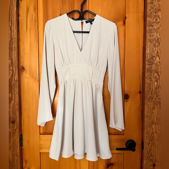 DYNAMITE DRESS - Picture 2 of 3